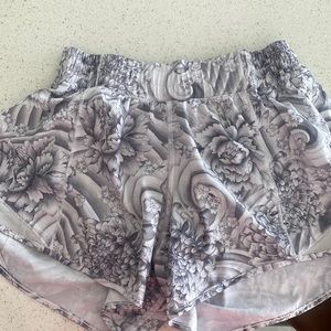 Hotty Hot Short (2.5in) — 6 Tall